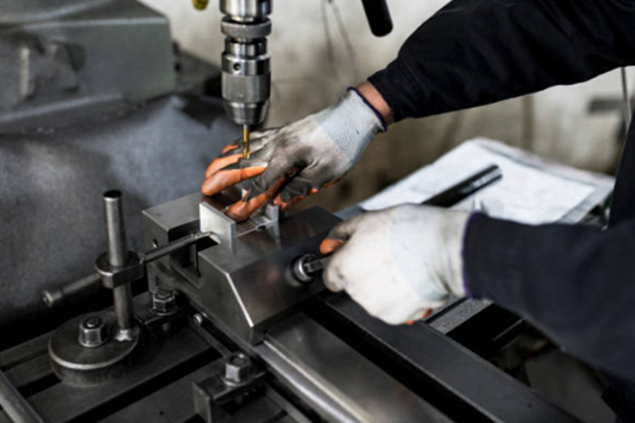 精密加工工艺革新：用数字化技术破解量产精度难题